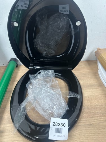 Toilet seat
